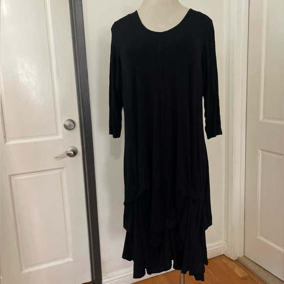 Plus Size Asymmetric Rushed Hem Midi Dress Black - Picture 3 of 10